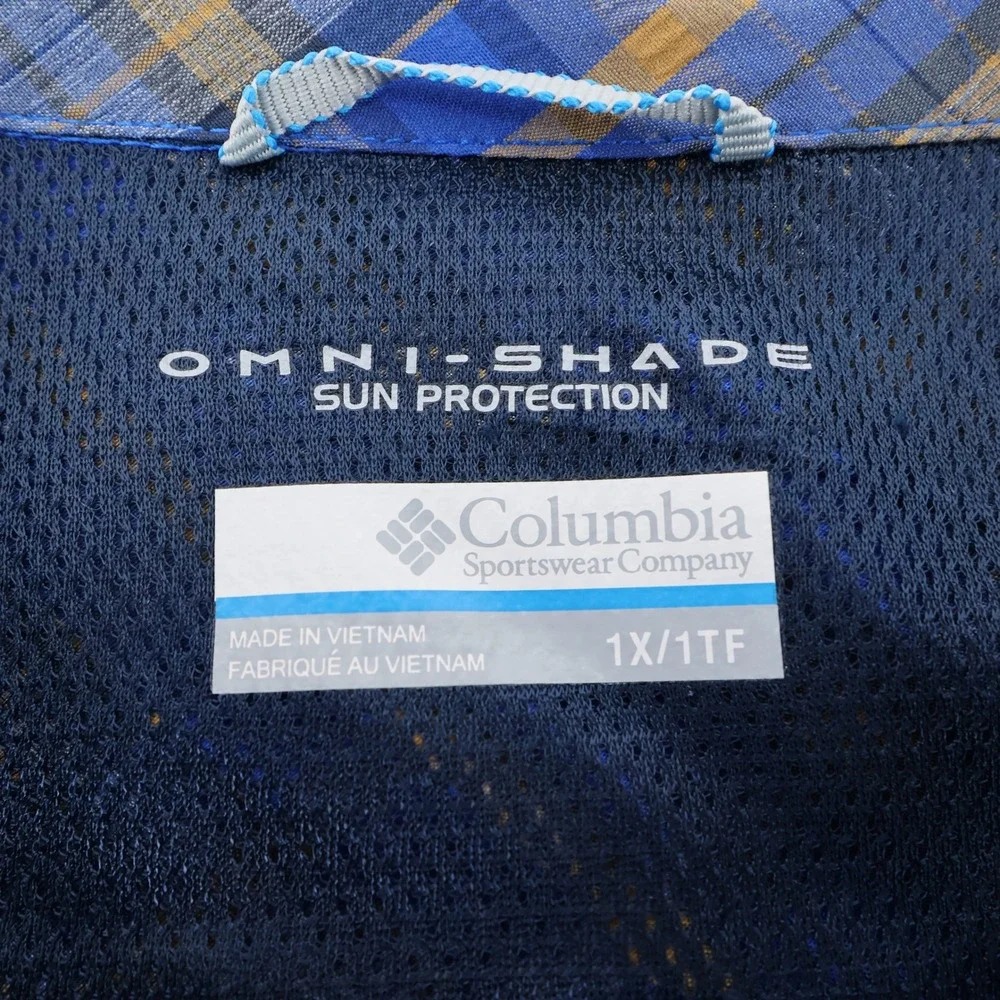 Columbia men button